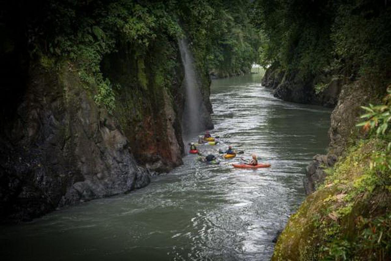 Pacuare River Lodge Bajo Tigre Exterior foto